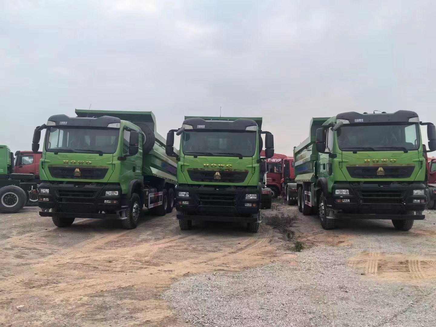 Used HOWO TX 6X4 Dump Track