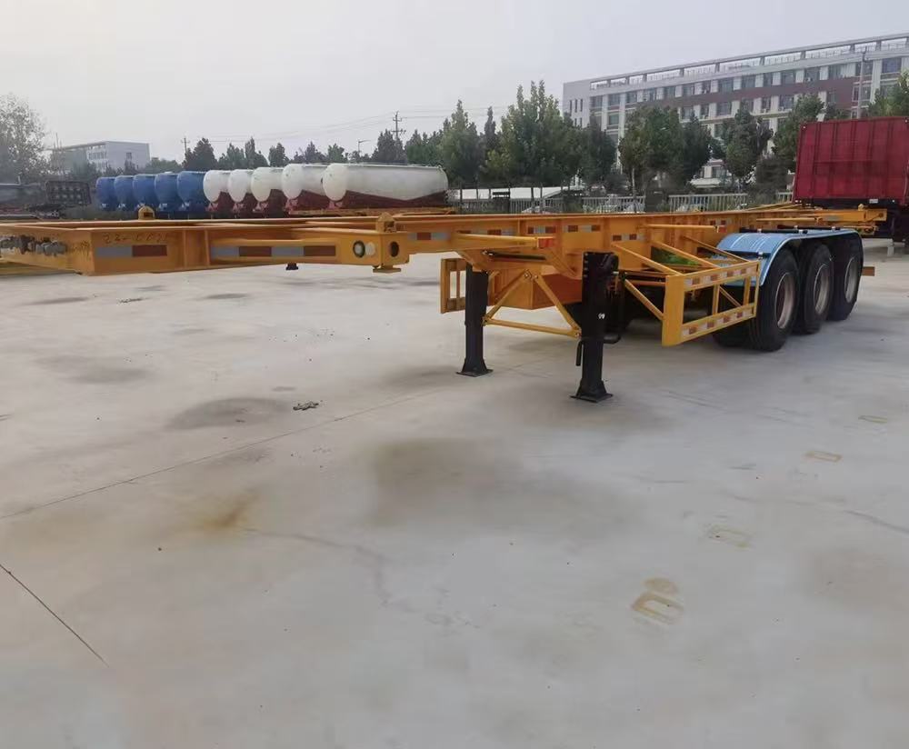 Skeleton Semi-Trailer