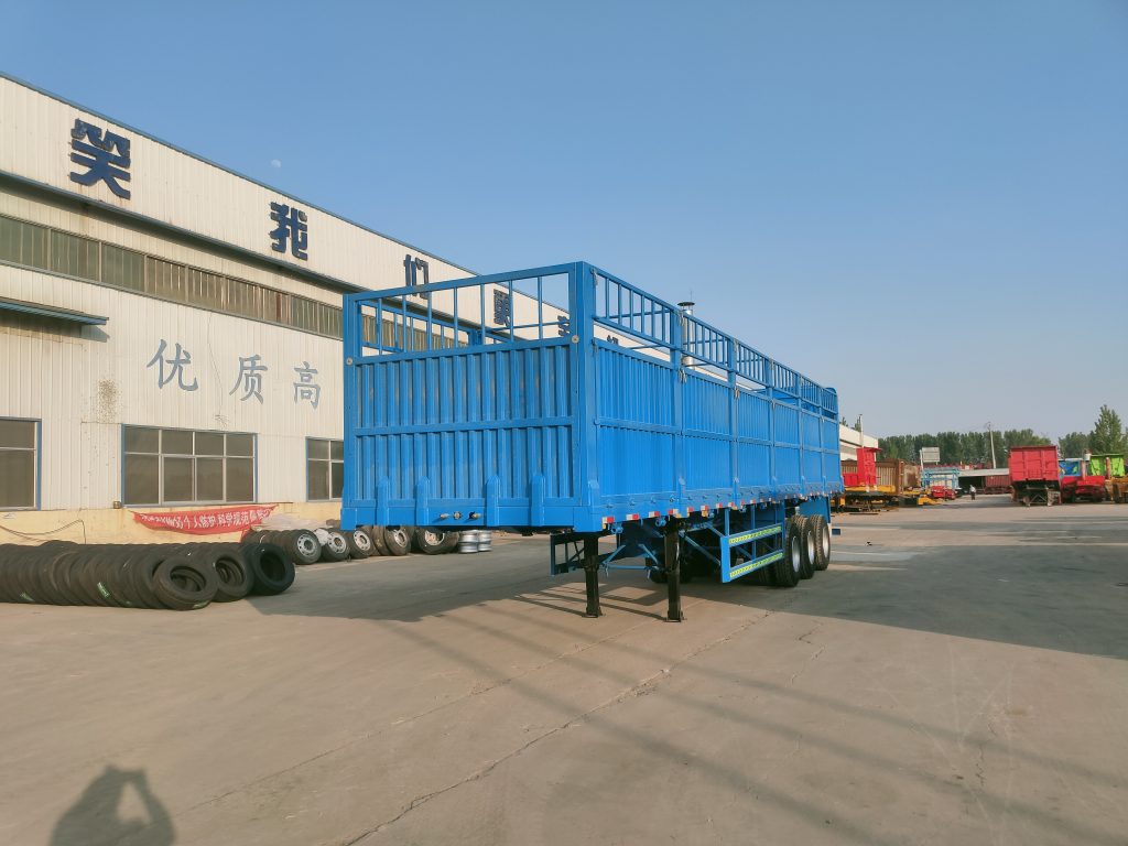 3 semi-trailer trucks exported to Uganda