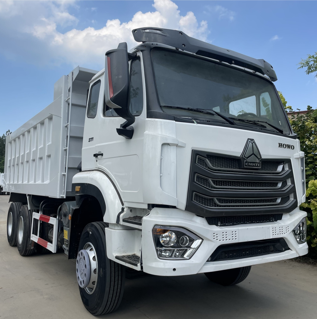 4 units of Howo NX 371 exported to Burkina Faso