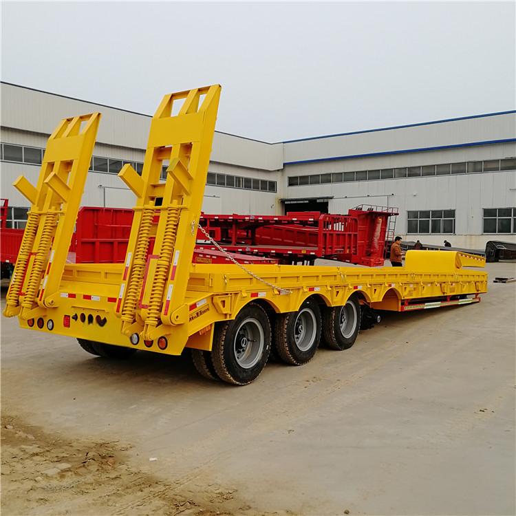 Samoa export of 4-axle low flatbed semi-trailer